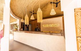Hotel Royam